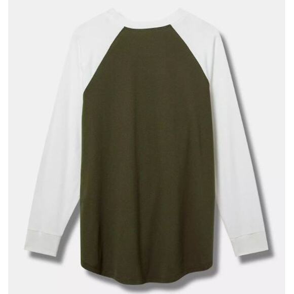 Torrid Women's Long Sleeve Shirt Toy Story Pizza Planet Alien Size 3X NWT - Picture 3 of 3